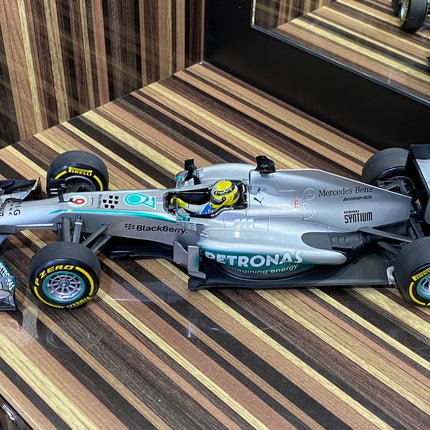 Mercedes-AMG Petronas F1 W04 #6 N. Rosberg 2013 1/18 Diecast Model Car Minichamps Silver - fine detailed model replica