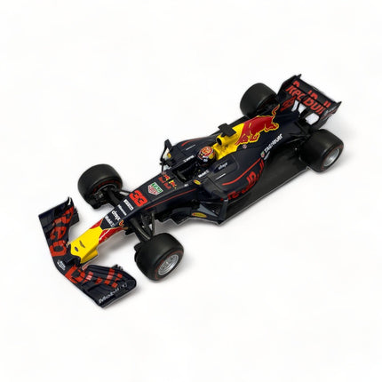 Bburago 1/18 Red Bull Racing RB13 Max Verstappen Diecast Model Car - detailed die-cast style model