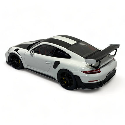AutoArt Porsche 911 GT2 RS 991.2 2017 White 1:18 Diecast Model Car - premium collector scale model