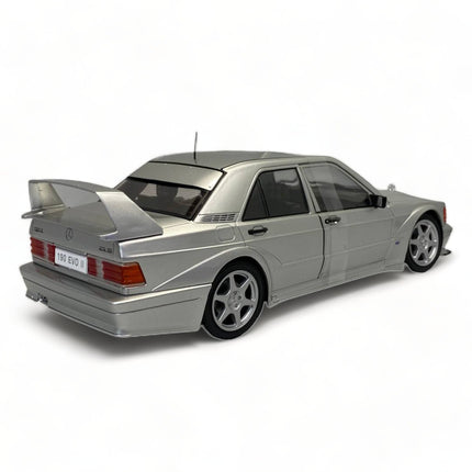 Solido 1/18 Mercedes-Benz 190E 2.5-16 Evolution II Silver Diecast Model Car - fine detailed model replica