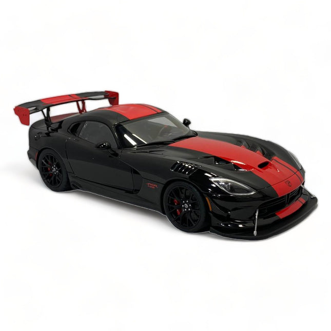 AutoArt Product page URL provided is not a valid product name. Cannot generate listing. 1:18 Diecast Model Car - studio produ