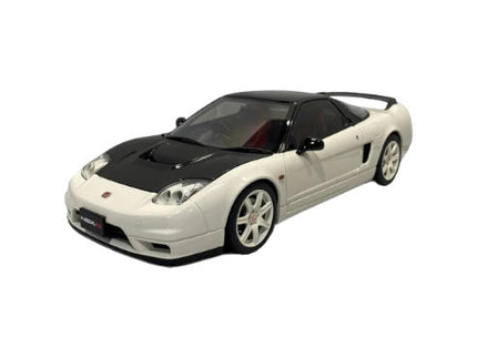 AutoArt Honda NSX-R NA2 Elegant White 1:18 Diecast Model Car - studio product photo of the scale model