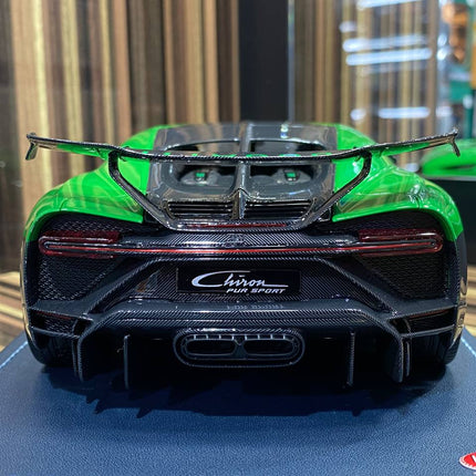 MR Collection Models Bugatti Chiron Pur Sport 1/18 Green Resin Model - detailed die-cast style model