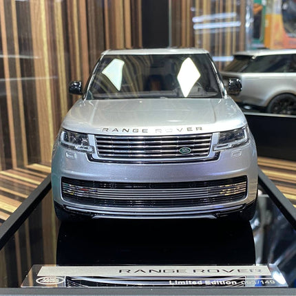 Motorhelix Land Rover Range Rover 1/18 Resin Silver Limited Edition Diecast Model Car - collector edition scale model
