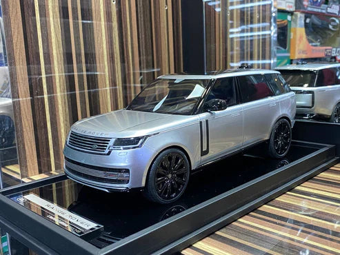 Motorhelix Land Rover Range Rover 1/18 Resin Silver Limited Edition Diecast Model Car - detailed collector display model