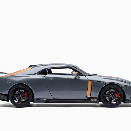 https://www.mydiecastcars.com/wp-content/uploads/2025/01/nissan-gt-r50-autoart-2.jpg