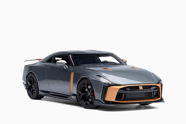 https://www.mydiecastcars.com/wp-content/uploads/2025/01/nissan-gt-r50-autoart-4.jpg