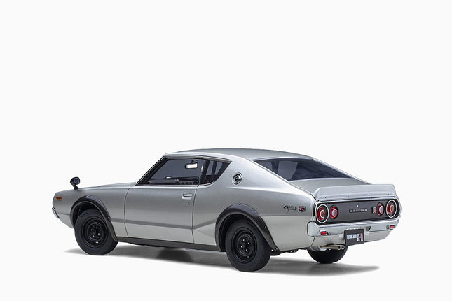 https://www.mydiecastcars.com/wp-content/uploads/2023/01/nissan-skyline-2000-silver-1.jpg