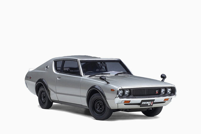 https://www.mydiecastcars.com/wp-content/uploads/2023/01/nissan-skyline-2000-silver-4.jpg