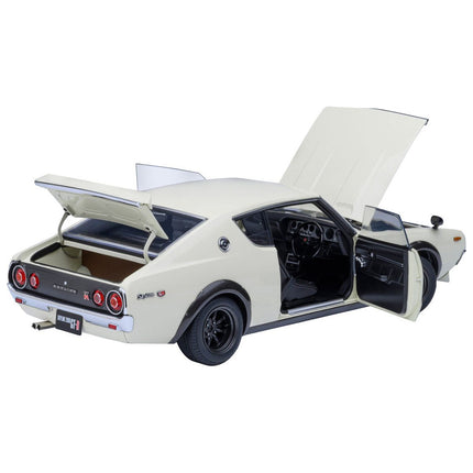 https://cdn.shopify.com/s/files/1/0504/9925/6496/files/nissan-skyline-2000gt-r-kpgc110-tuned-version-rhd-right-hand-drive-white-118-model-car-by-autoart-550444.jpg?v=1748403636