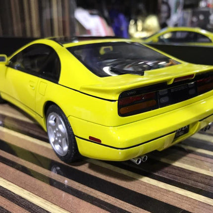 LCD Model Nissan 300ZX Turbo Yellow 1:18 Resin Model Car - fine detailed model replica