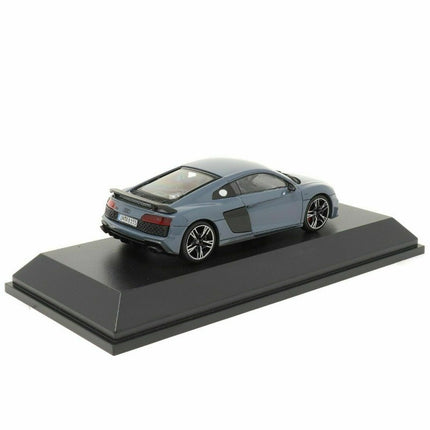 Audi R8 Coupé 2019 Kemora Grey 1:43 model car – rear three-quarter view