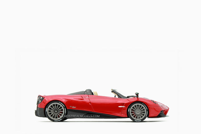 https://www.mydiecastcars.com/wp-content/uploads/2019/06/pagani-red-3-w.jpg