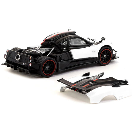 https://cdn.shopify.com/s/files/1/0504/9925/6496/files/pagani-zonda-cinque-bianco-benny-white-and-black-global64-series-164-diecast-model-car-by-tarmac-works-537550.jpg?v=1748416981