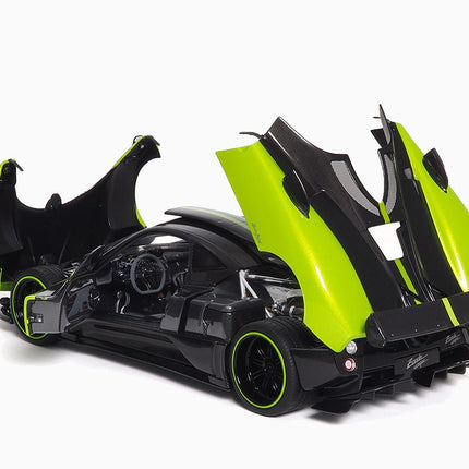 https://www.mydiecastcars.com/wp-content/uploads/2023/09/pagani-zonda-cinque-green-almost-real-3.jpg