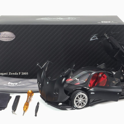 https://www.mydiecastcars.com/wp-content/uploads/2021/10/pagani-zonda-matt-black-3.jpg