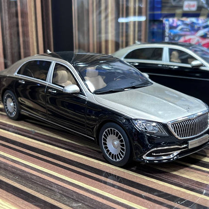 GT Spirit 1:18 Mercedes-Benz S650 Maybach Resin Model Black and Gold - detailed collector display model