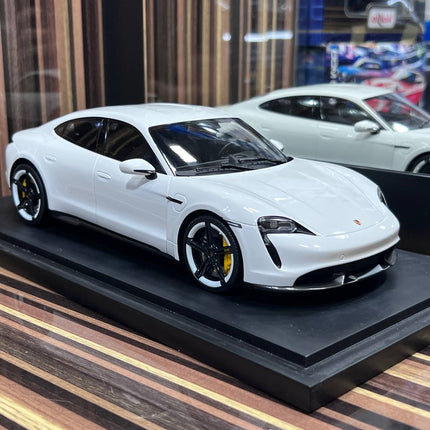 Minichamps Porsche Taycan 1:18 Resin Diecast Model Car White - detailed collector display model