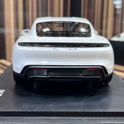 Minichamps Porsche Taycan 1:18 Resin Diecast Model Car White - collectible scale model car