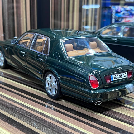 Minichamps 1:18 Bentley Arnage T Green Diecast Model Car - premium collector scale model