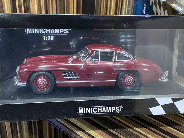 Minichamps Mercedes-Benz 300 SL 1955 1:18 Brown Diecast Model Car - detailed collector display model