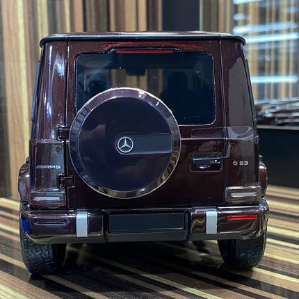 Minichamps 1:18 Mercedes-Benz AMG G63 2018 Brown Diecast Model Car - collectible scale model car