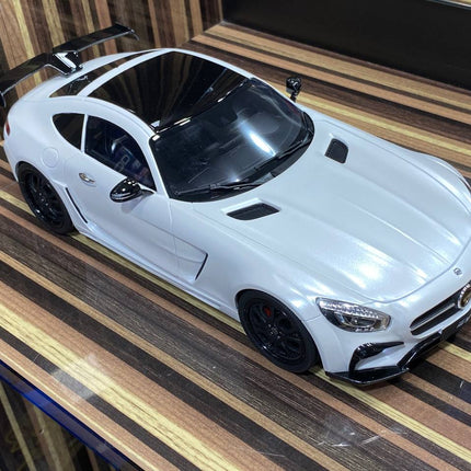 1/18 Mercedes-Benz GT 157 Fab Design White Model Car by GT Spirit - studio product photo of the scale model