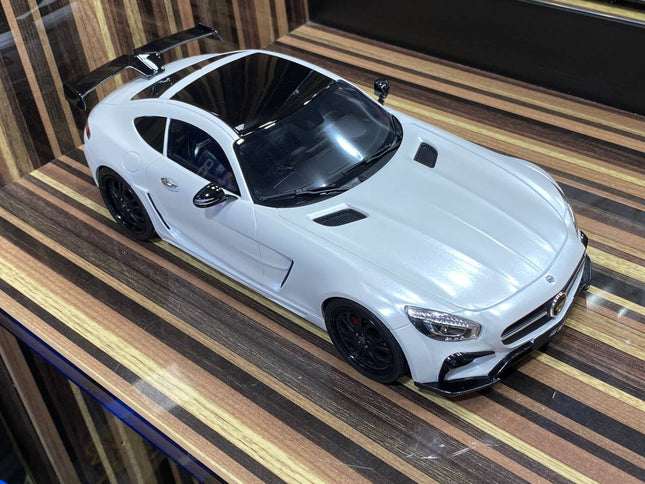 1/18 Mercedes-Benz GT 157 Fab Design White Model Car by GT Spirit - studio product photo of the scale model