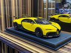 MR Bugatti Chiron Sport 1:18 Resin Diecast Model Car Yellow Limited Edition 09/99 - detailed collector display model