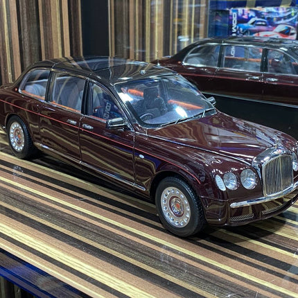 Minichamps 1/18 Bentley State Limousine Maroon Diecast Model - fine detailed model replica