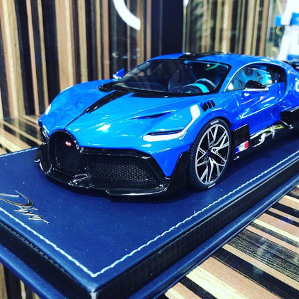 Bugatti Divo 2019 1:18 Blue Resin Model Car MR Collection - fine detailed model replica