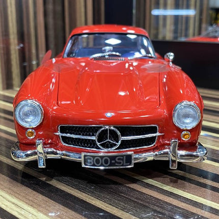 Minichamps 1/18 Mercedes-Benz 300SL Red Diecast Model Car - collectible scale model car
