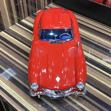 Minichamps 1/18 Mercedes-Benz 300SL Red Diecast Model Car - fine detailed model replica