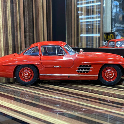 Minichamps 1/18 Mercedes-Benz 300SL Red Diecast Model Car - premium collector scale model