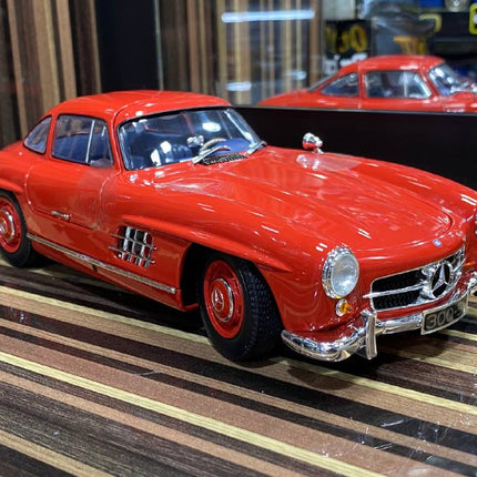 Minichamps 1/18 Mercedes-Benz 300SL Red Diecast Model Car - detailed collector display model