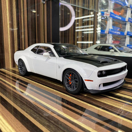 Solido 1/18 Dodge Challenger SRT Hellcat Redeye White Diecast Model - detailed collector display model
