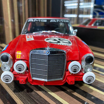 Minichamps 1:18 Mercedes-Benz 300SEL 6.8 Red Diecast Model Car - fine detailed model replica