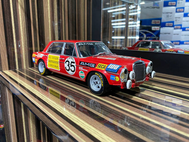 Minichamps 1:18 Mercedes-Benz 300SEL 6.8 Red Diecast Model Car - detailed collector display model