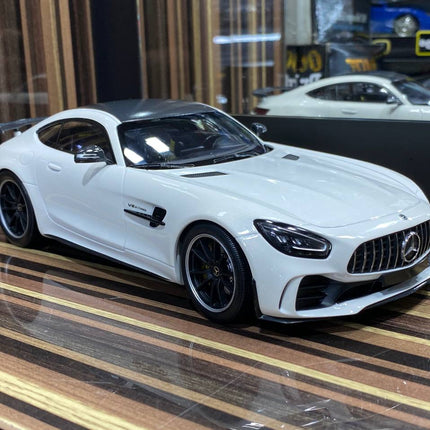 Minichamps 1:18 Resin Mercedes-Benz AMG GTR White - detailed collector display model