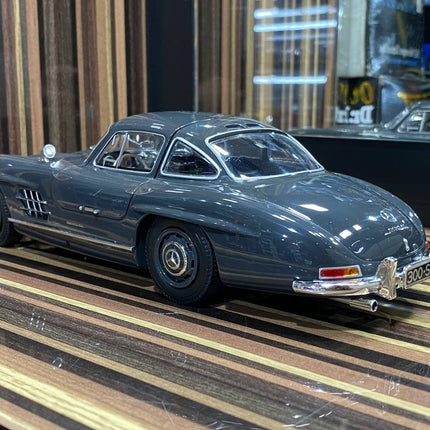 Minichamps 1:18 Mercedes-Benz 300SL Coupe Grey Diecast Model Car - premium collector scale model