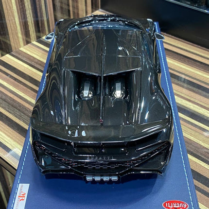 1/18 Resin Bugatti Divo Black & Carbon by MR Collection - detailed die-cast style model