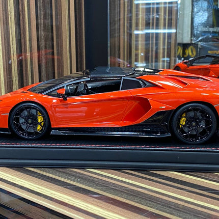 MR Lamborghini Aventador Ultimae Road 1:18 Resin Red Limited Edition Diecast Model Car - fine detailed model replica