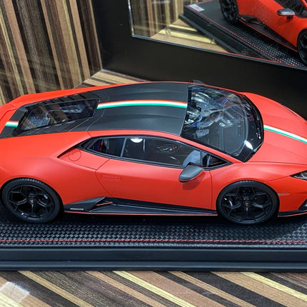 Lamborghini Huracan EVO 2019 1:18 Orange Resin Model Car by MR - scale model for display