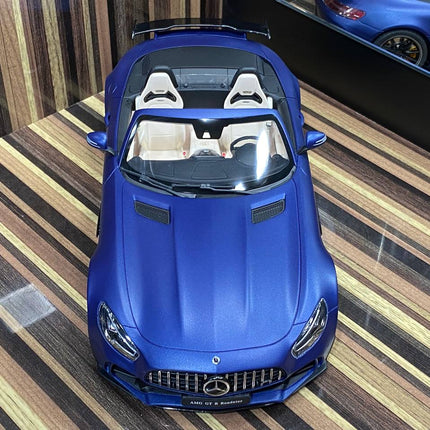 GT Spirit Mercedes-Benz AMG GT R Roadster 1:18 Resin Scale Model Car Blue - studio product photo of the scale model