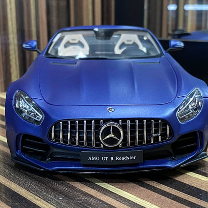 GT Spirit Mercedes-Benz AMG GT R Roadster 1:18 Resin Scale Model Car Blue - scale model for display