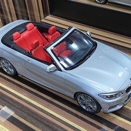 GT Spirit BMW M235i Cabrio 1:18 Resin Model Silver - hand-finished display model