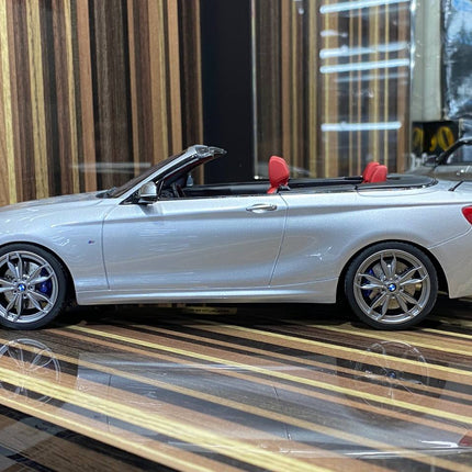 GT Spirit BMW M235i Cabrio 1:18 Resin Model Silver - collector display piece
