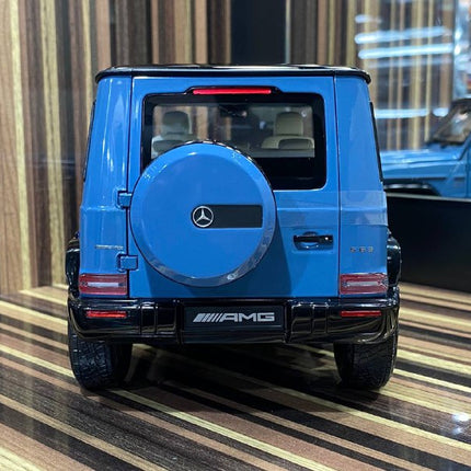 Minichamps 1/18 Mercedes-Benz G 63 AMG Blue Diecast Model Car - scale model for display