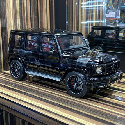 Minichamps Mercedes-Benz G 63 AMG 1:18 Diecast Model Car Black - detailed collector display model