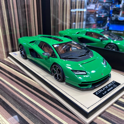 Lamborghini Countach LP 800-4 1:18 Green Resin Model Car MR - collectible scale model car